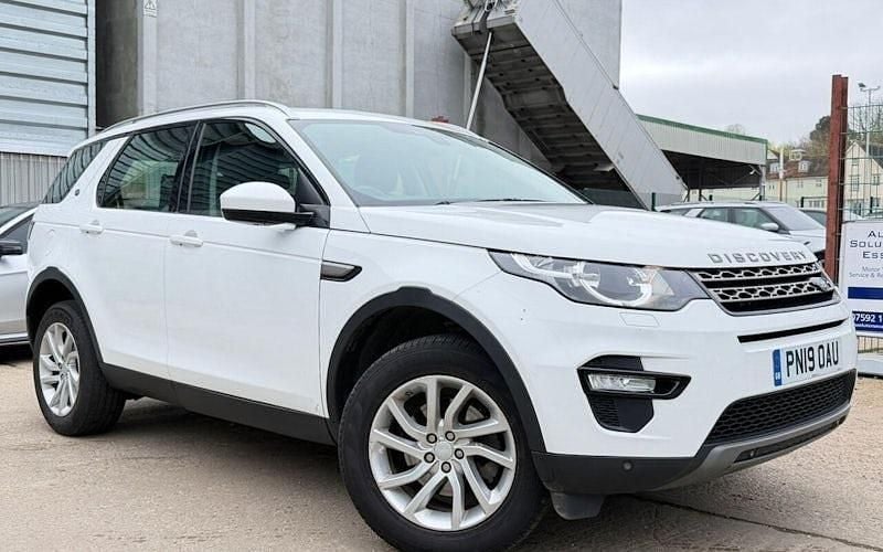 Used Land Rover Discovery Sport SE 180 HP (132 kW) 2019 White SUV