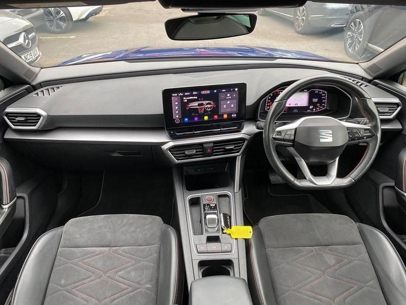 Used Seat Leon FR Sport 110 HP (80 kW) 2021 Blue Hatchback