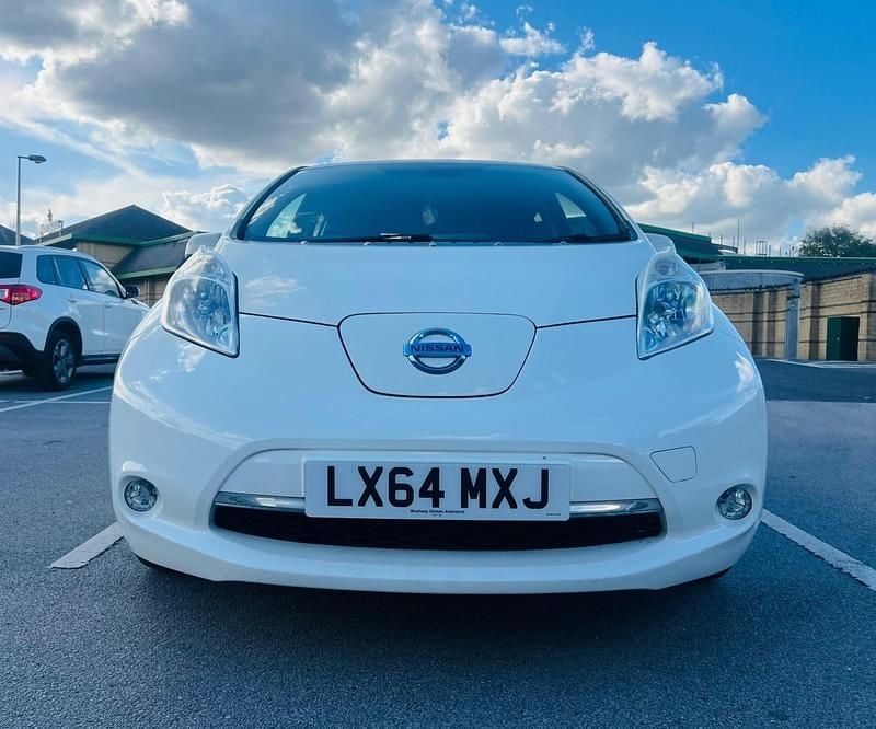White Used 2014 Nissan Leaf Acenta Hatchback | £2,950 (Good price) - Image 1/4