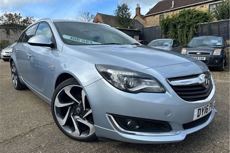 Silver Used 2016 Vauxhall Insignia SRi Estate | £4,995 (Fair price) - Image 1/4