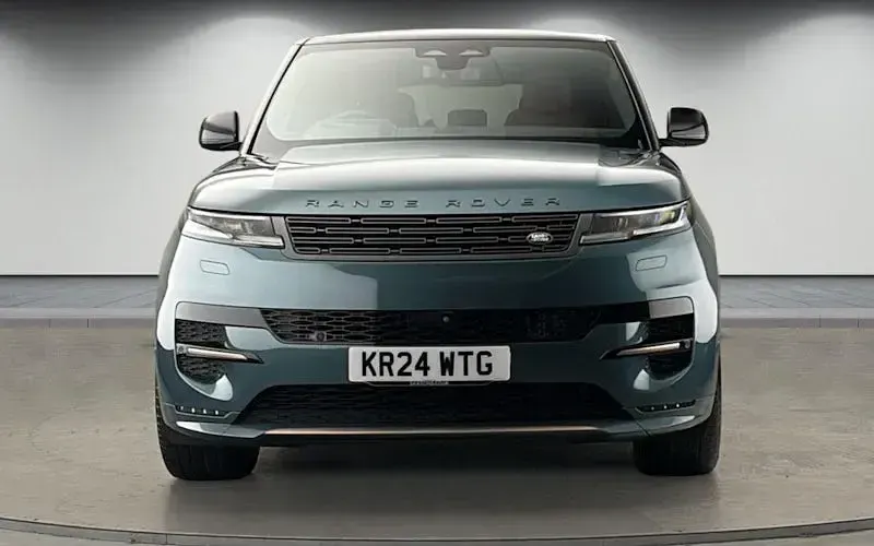 Second-hand Land Rover Range Rover Sport Autobiography 300 CP (220 kW) 2024 Verde SUV