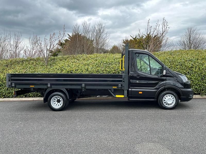 Begagnad Ford Transit 130 HK (95 kW) 2022 Svart Cab