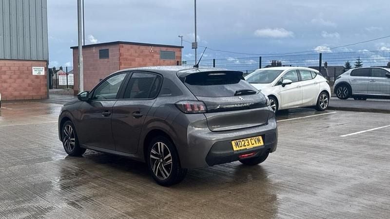 Used Peugeot 208 Active+ 99 HP (72 kW) 2023 Grey Hatchback