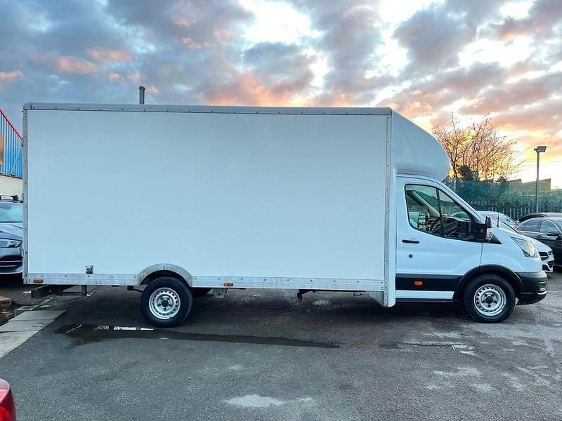 Begagnad Ford Transit 130 HK (95 kW) 2024 Vit Cab