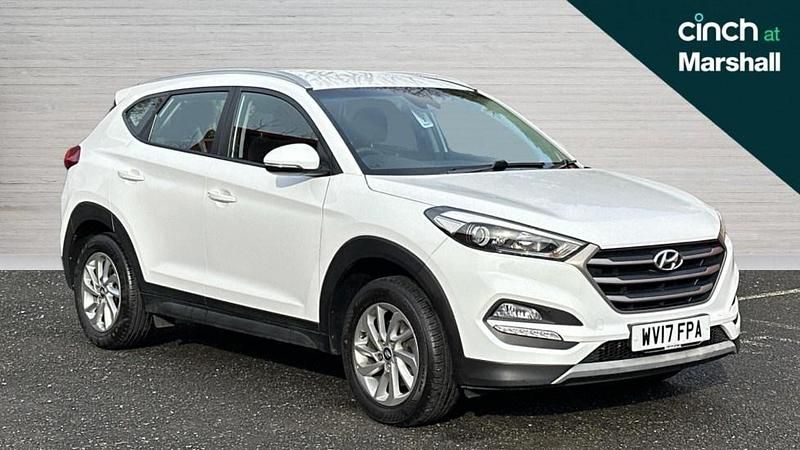 White Used 2017 Hyundai Tucson SE SUV | £10,872 (Good price) - Image 1/4