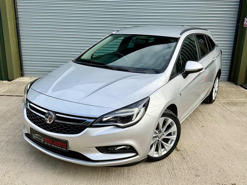 Silver Used 2019 Vauxhall Astra Design Edition Estate | £5,300 (Super price) - Image 1/4