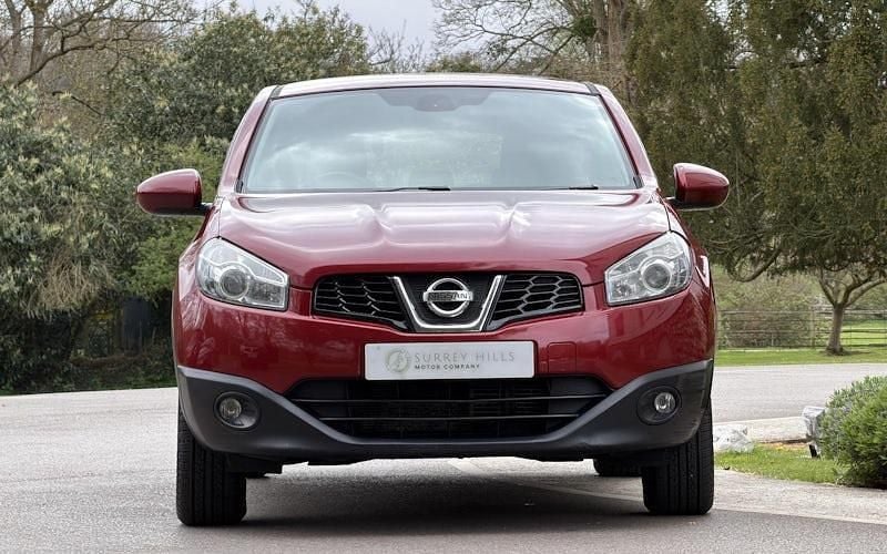 Used Nissan Qashqai Acenta 117 HP (86 kW) 2013 Red SUV