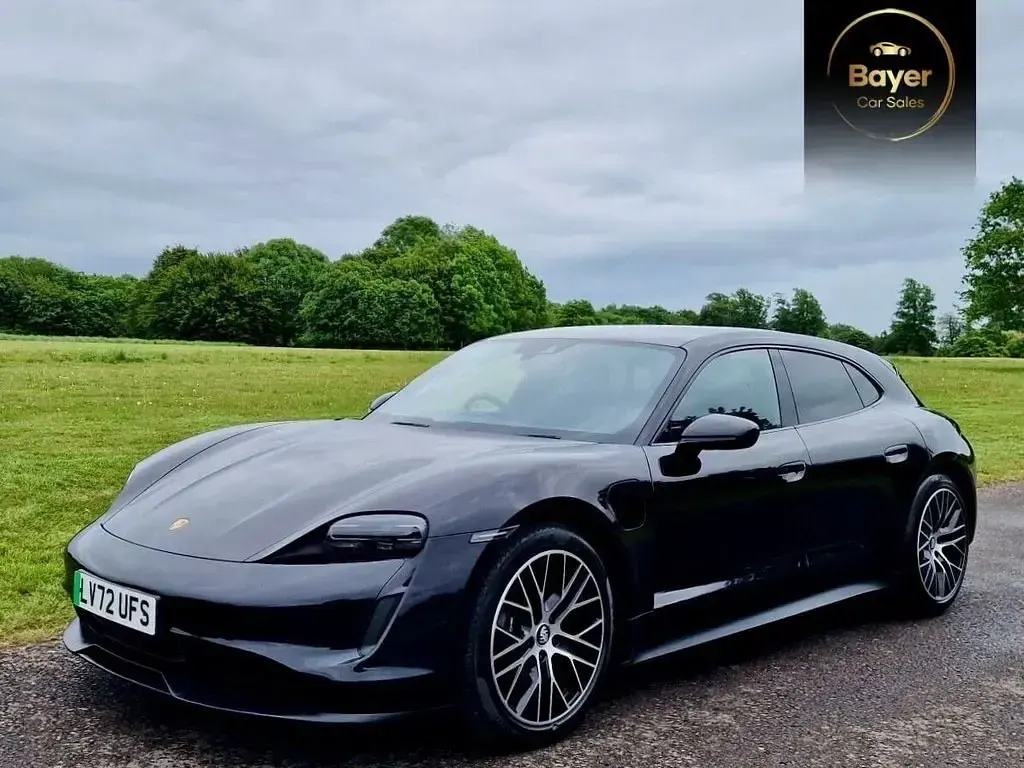 Begagnad Porsche Taycan 350 kW (476 HK) 2022 Svart Kombi