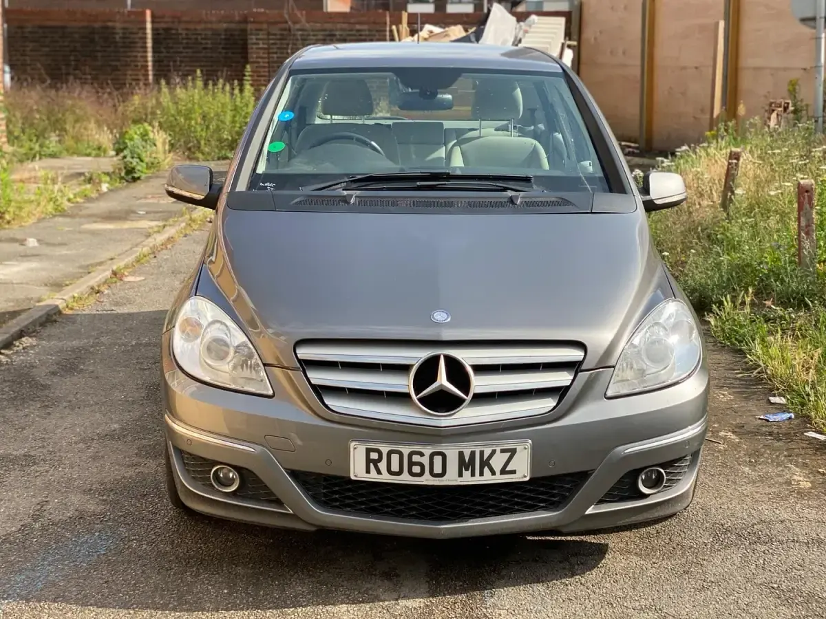 Used Mercedes B180 SE 2010 Grey MPV