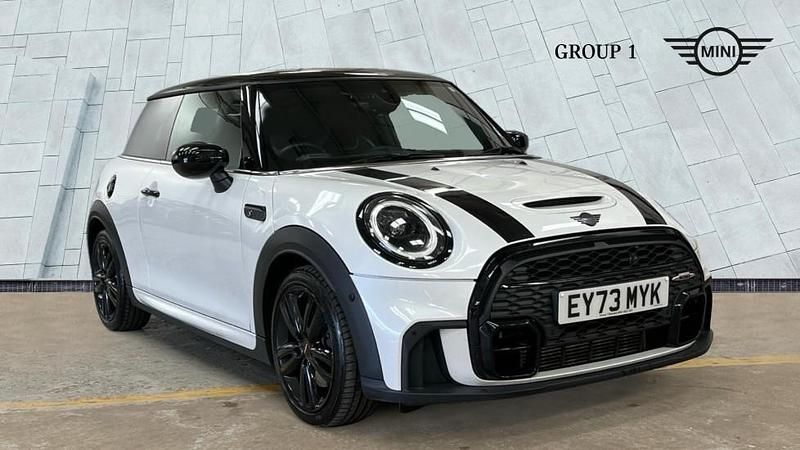 White Used 2024 Mini Cooper S Hatch Hatchback | £26,995 (A bit pricey) - Image 1/4