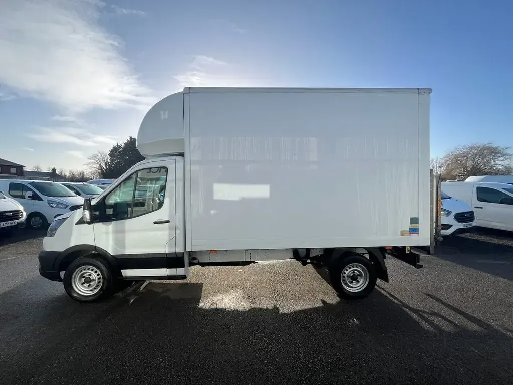 Used Ford Transit S 130 HP (95 kW) 2022 White