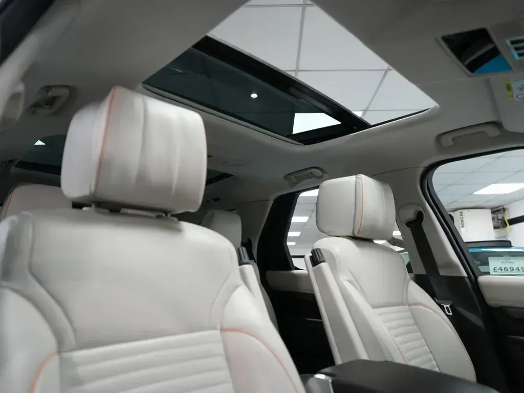 Used Land Rover Discovery HSE Luxury 2019 Silver SUV