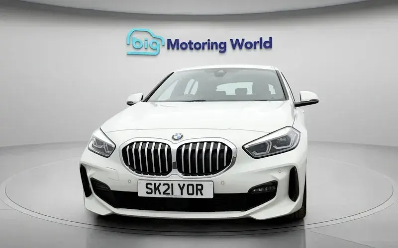 Used BMW 118 M Sport 136 HP (100 kW) 2021 White Hatchback