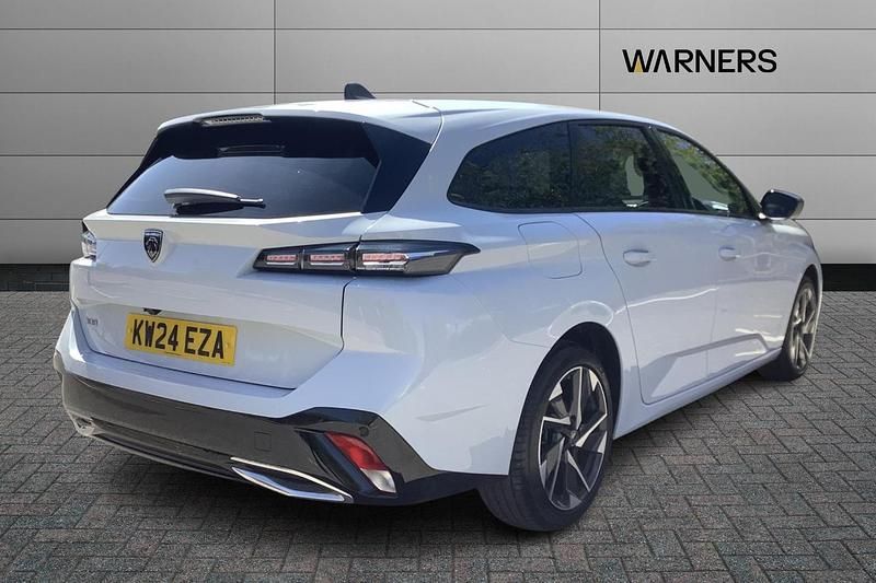 White Used 2024 Peugeot 308 Allure Estate | £19,995 (Fair price) - Image 1/4