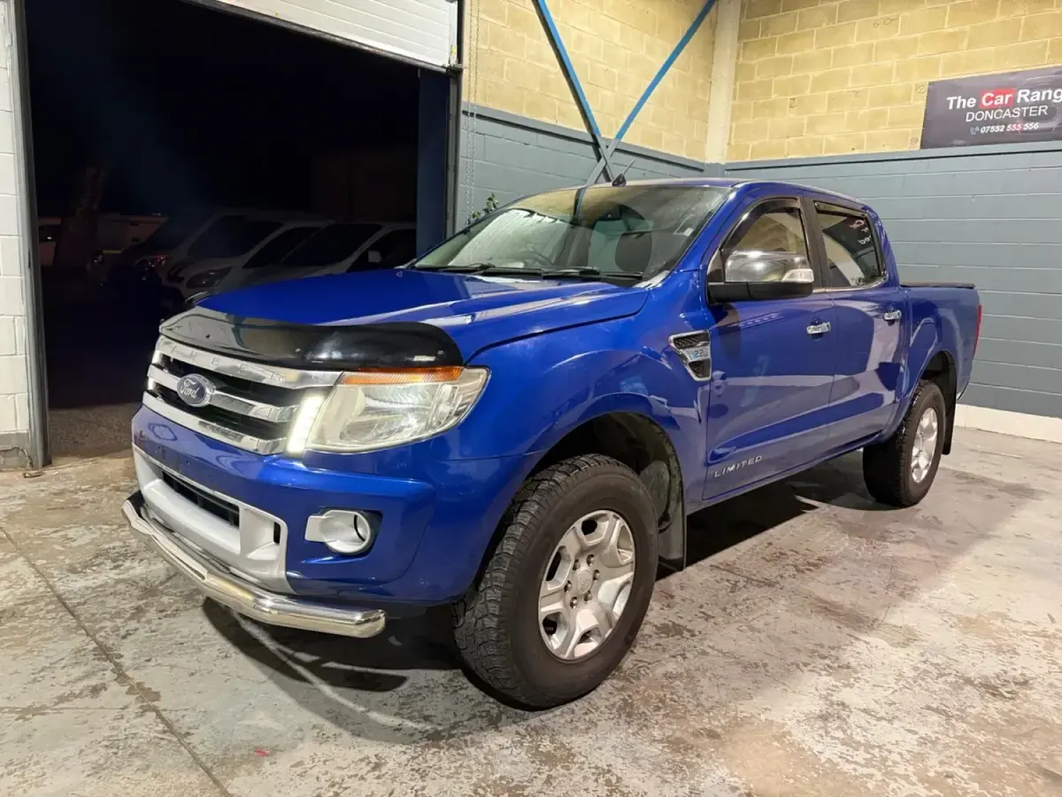 Begagnad Ford Ranger Limited 150 HK (110 kW) 2013 Blå Pickup