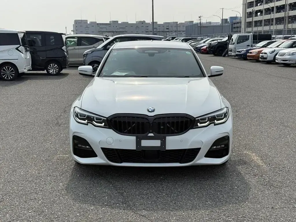 Used BMW 330 M Sport 258 HP (189 kW) 2019 White Sedan