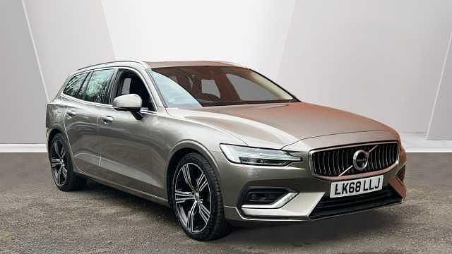 Used Volvo V60 Inscription 188 HP (138 kW) 2019 Estate