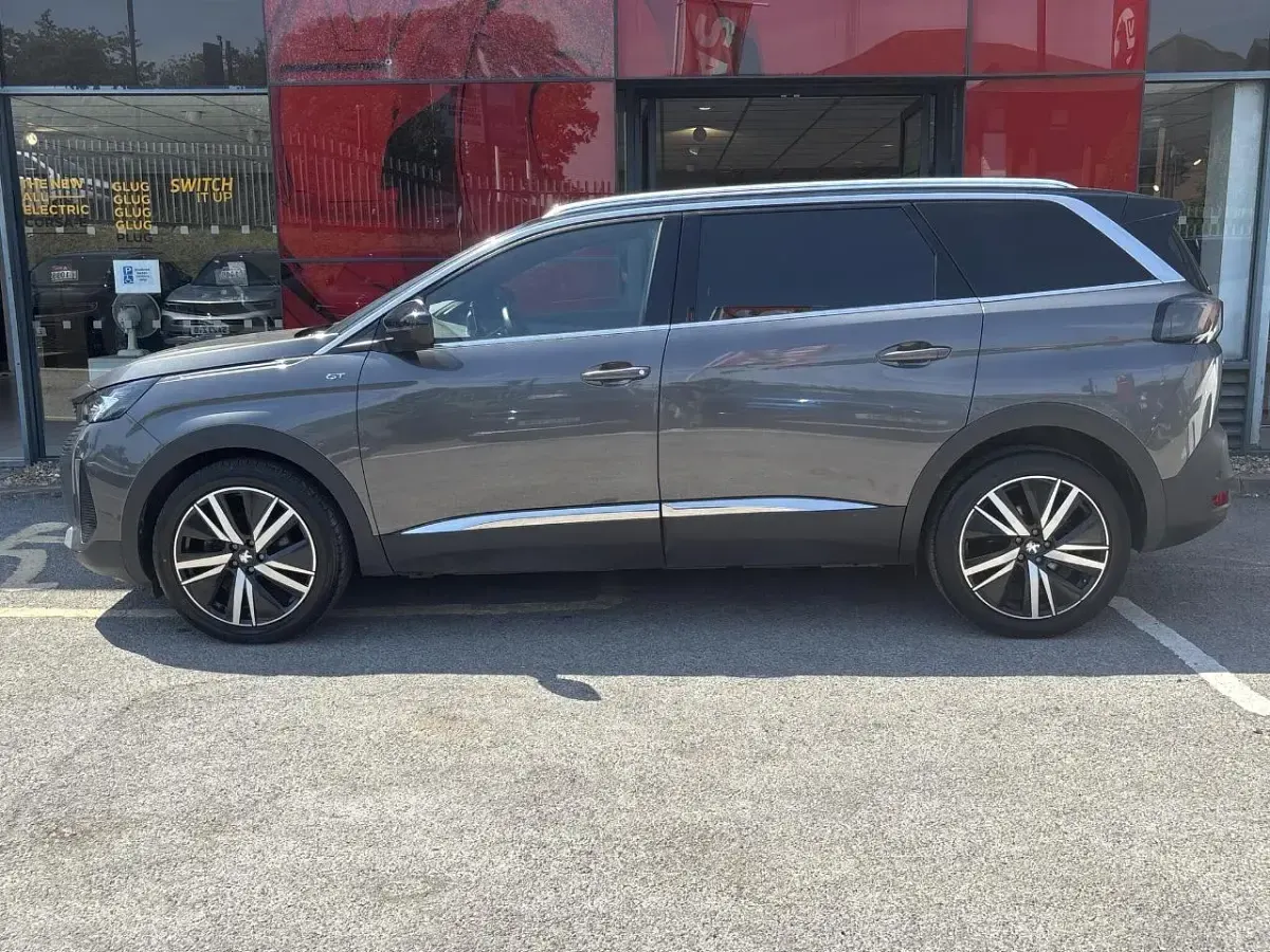 Used Peugeot 5008 Premium 129 HP (94 kW) 2022 Grey SUV