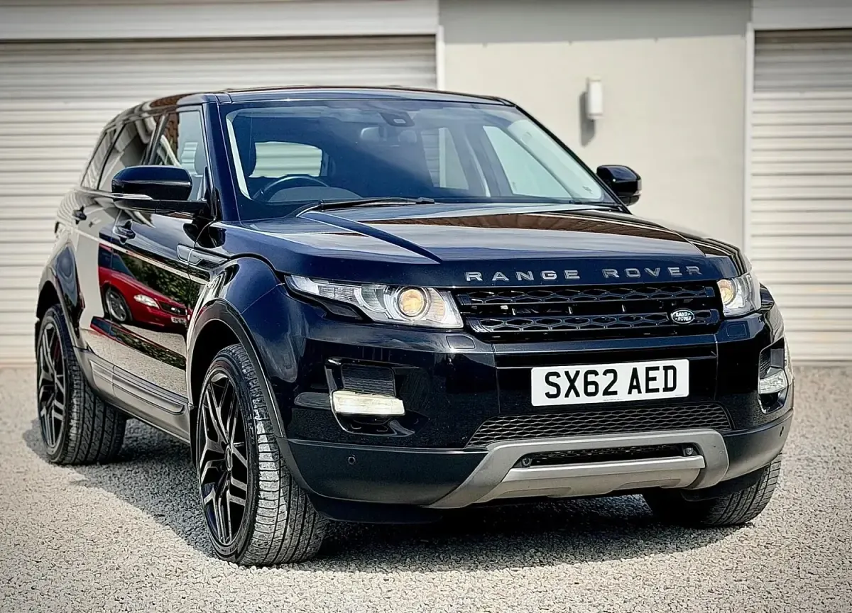 Used Land Rover Range Rover evoque Pure 150 HP (110 kW) 2013 Black SUV