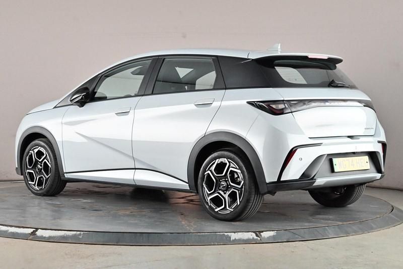 Used BYD Dolphin Comfort 150 kW (204 HP) 2024 White Hatchback