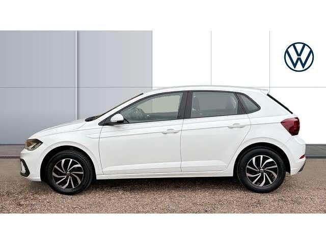 Used VW Polo Life 95 HP (69 kW) 2022 White Hatchback