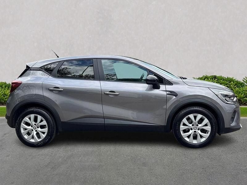 Used Renault Captur Iconic 145 HP (106 kW) 2022 Grey SUV