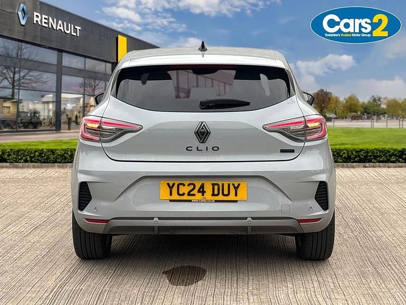 Used Renault Clio V Esprit Alpine 143 HP (105 kW) 2024 Grey  Hatchback