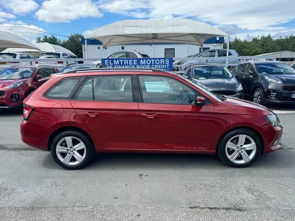 Used Skoda Fabia SE L 110 HP (80 kW) 2017 Red Estate
