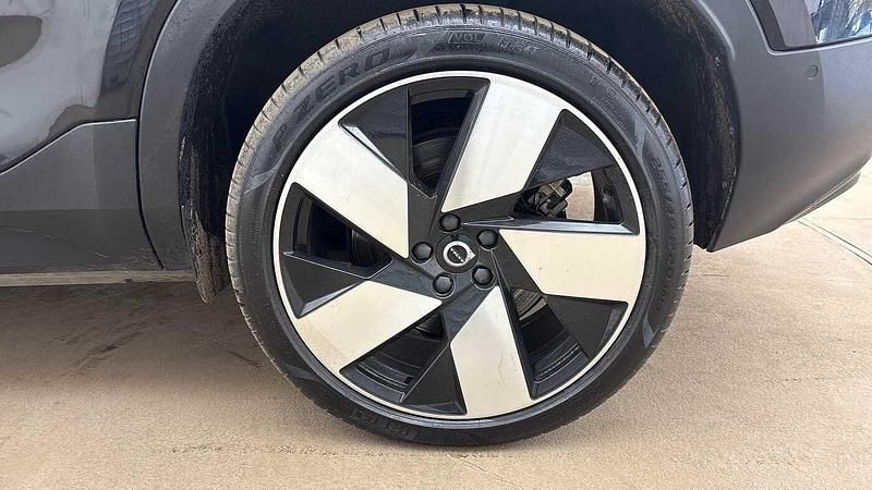 Usado Volvo C40 Ultimate 300 kW (408 HP) 2022 Preto SUV
