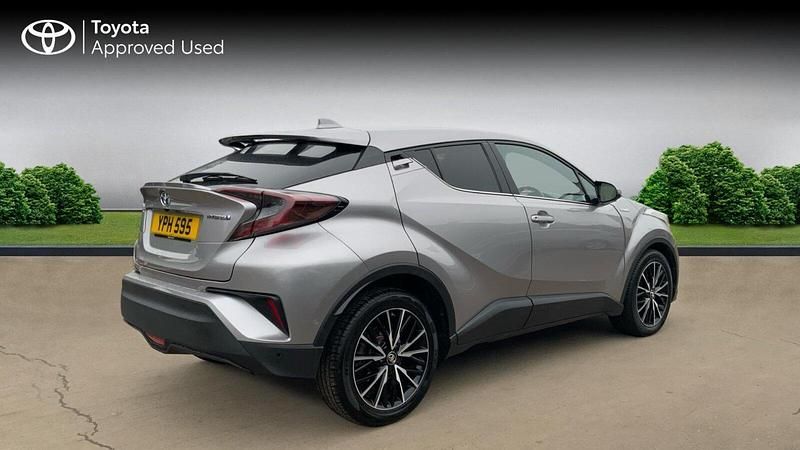 Used Toyota C-HR 122 HP (89 kW) 2018 Metal stream SUV
