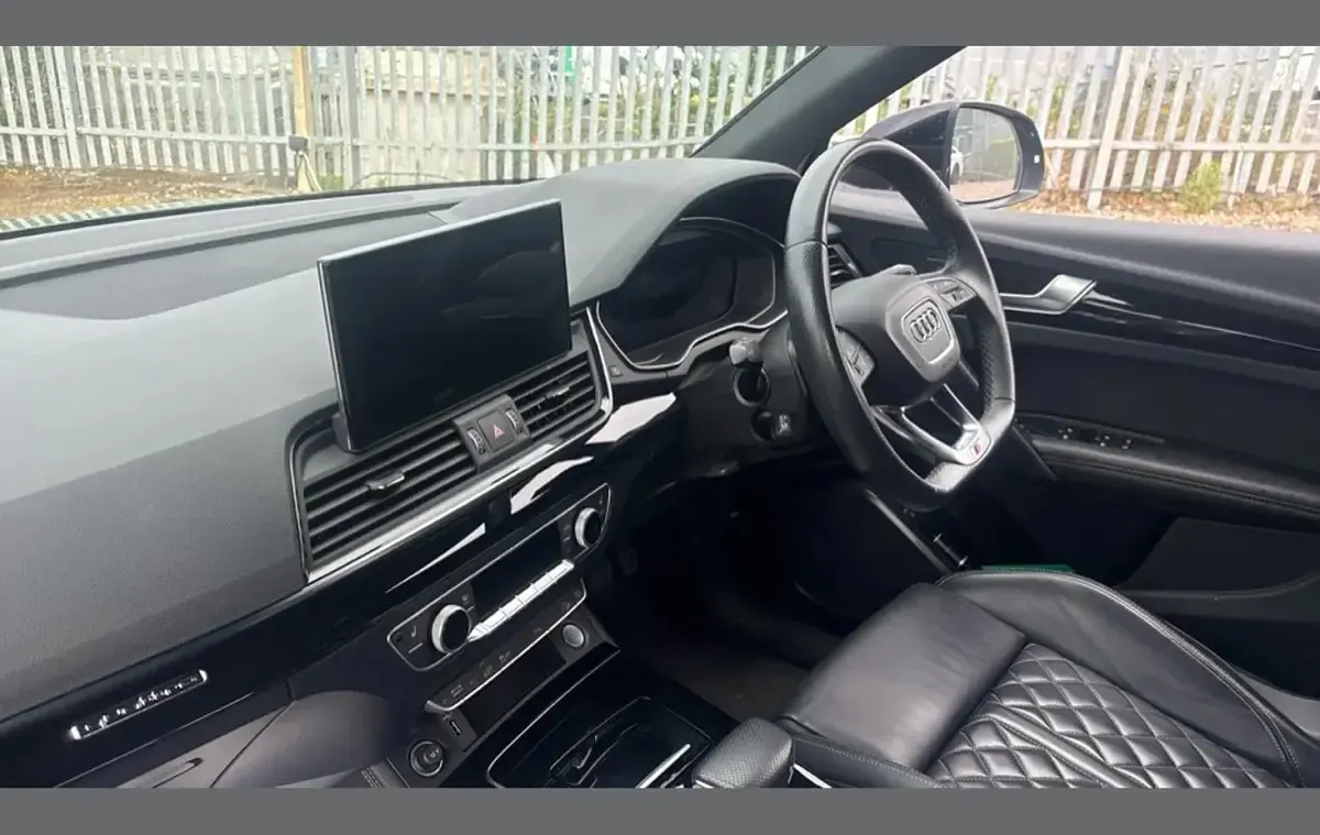 Used Audi Q5 Sportback Comfort 295 HP (216 kW) 2021 Green SUV