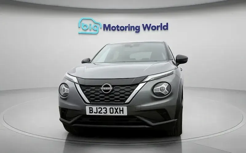 Used Nissan Juke N-Connecta 143 HP (105 kW) 2023 Grey SUV