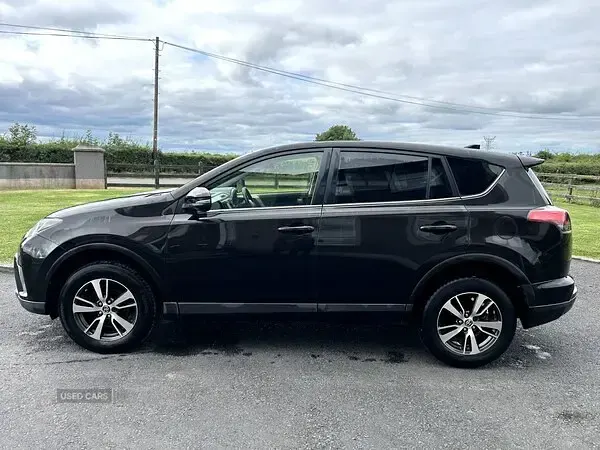 Used Toyota RAV4 Business Edition 143 HP (105 kW) 2016 Brown SUV