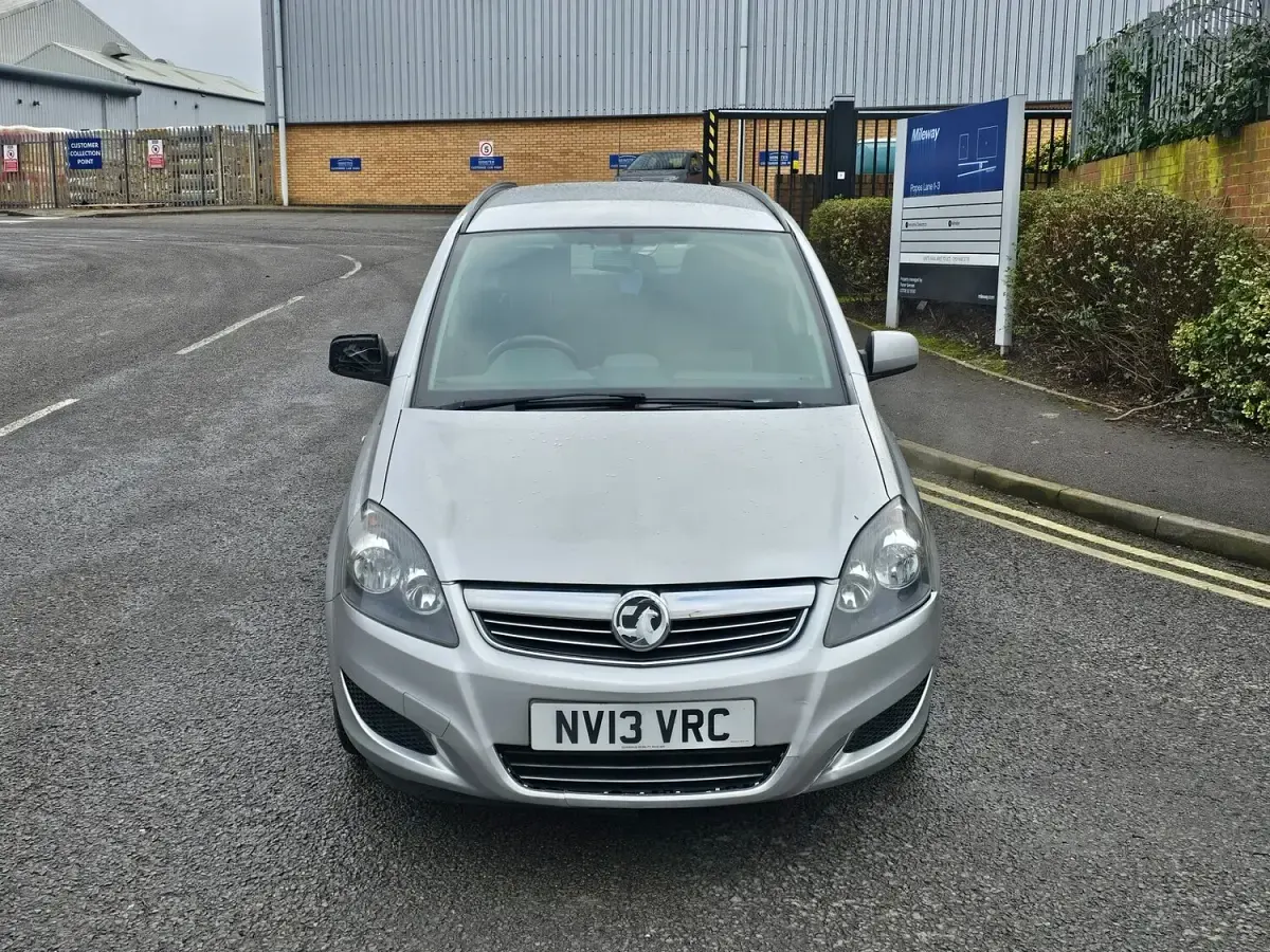 Used Vauxhall Zafira 2013 Silver MPV