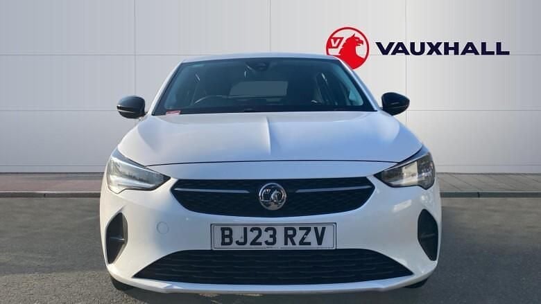 Used Vauxhall Corsa Design Edition 75 HP (55 kW) 2023 White Hatchback