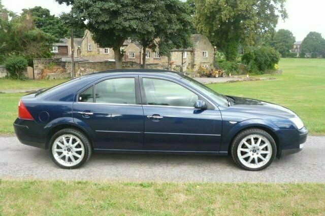 Używany Ford Mondeo 2004 Hatchback