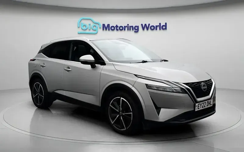 Used Nissan Qashqai Tekna 140 HP (102 kW) 2022 Silver SUV