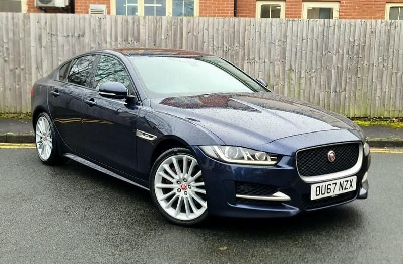 Used Jaguar XE R-Sport 240 HP (176 kW) 2017 Blue Sedan
