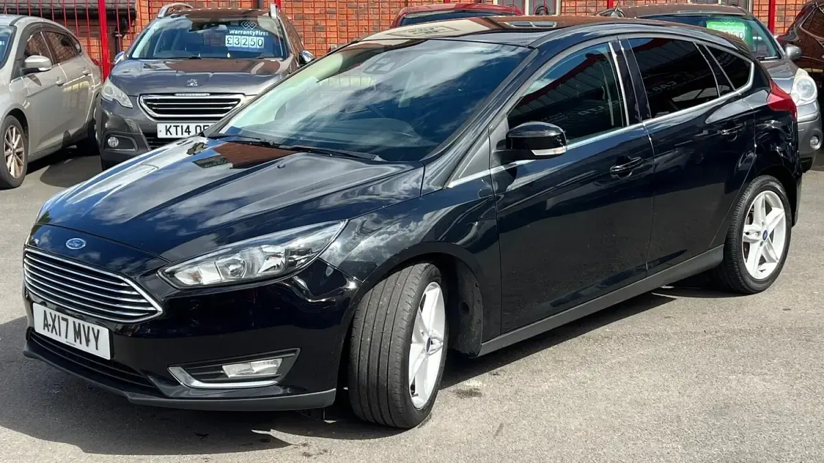 Used Ford Focus Titanium 100 HP (73 kW) 2017 Black Hatchback