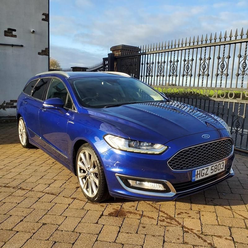 Used Ford Mondeo Vignale 180 HP (132 kW) 2017 Blue Estate