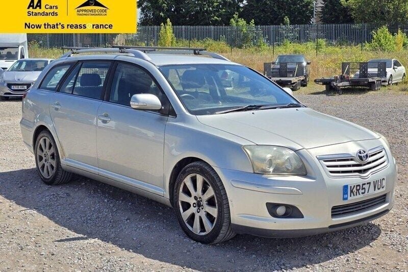 Silver Used 2007 Toyota Avensis Estate | £980 (Good price) - Image 1/1