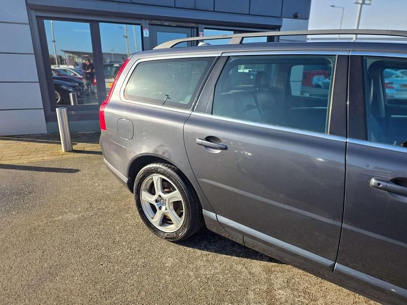 Used Volvo V70 SE 2010 Grey Estate