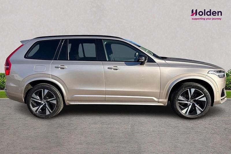 Usado Volvo XC90 Plus 2022 Dorado SUV