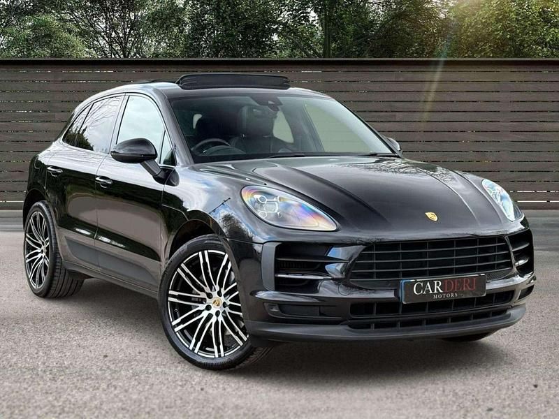 Black Used 2019 Porsche Macan SUV | £32,950 (Fair price) - Image 1/4