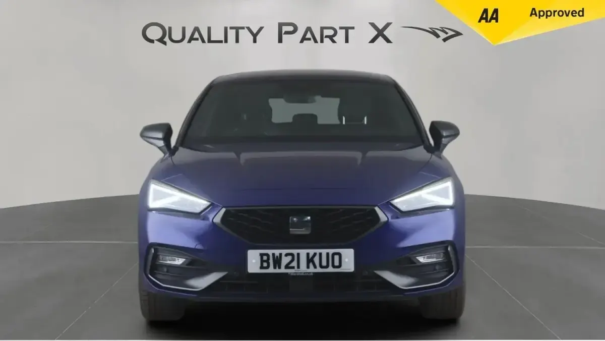 Used Seat Leon FR Sport 204 HP (150 kW) 2021 Blue Hatchback