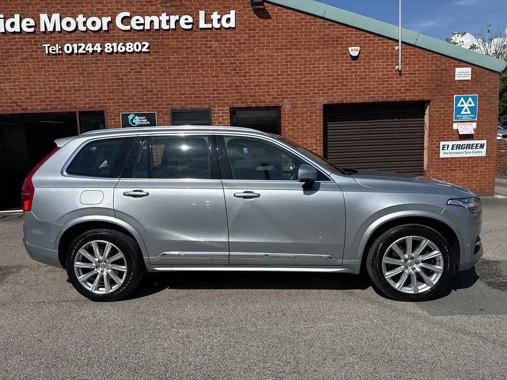 Used Volvo XC90 Inscription 235 HP (172 kW) 2019 Silver SUV