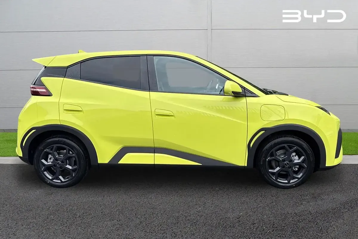 New BYD Dolphin Boost 64 kW (88 HP) 2026 Green Hatchback