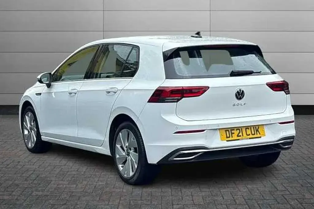 Used VW Golf VII 150 HP (110 kW) 2021 Hatchback