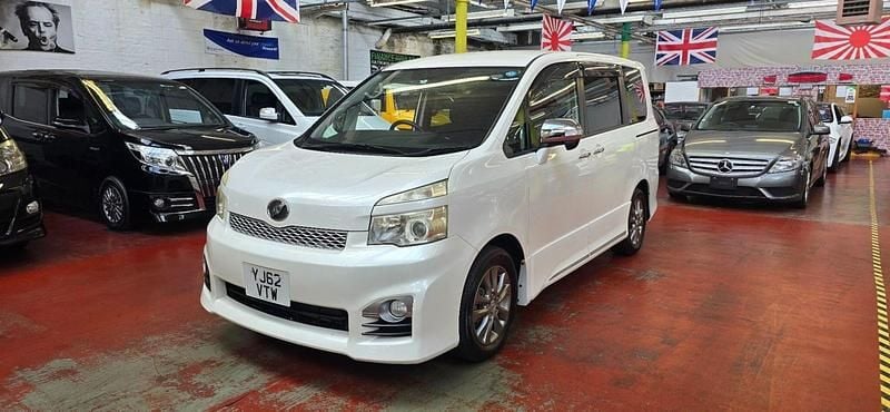 White Used 2024 Toyota Voxy MPV | £8,895 - Image 1/4