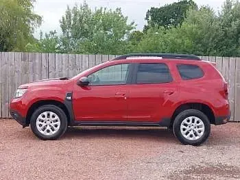 Used Dacia Duster Comfort 130 HP (95 kW) 2022 Red SUV